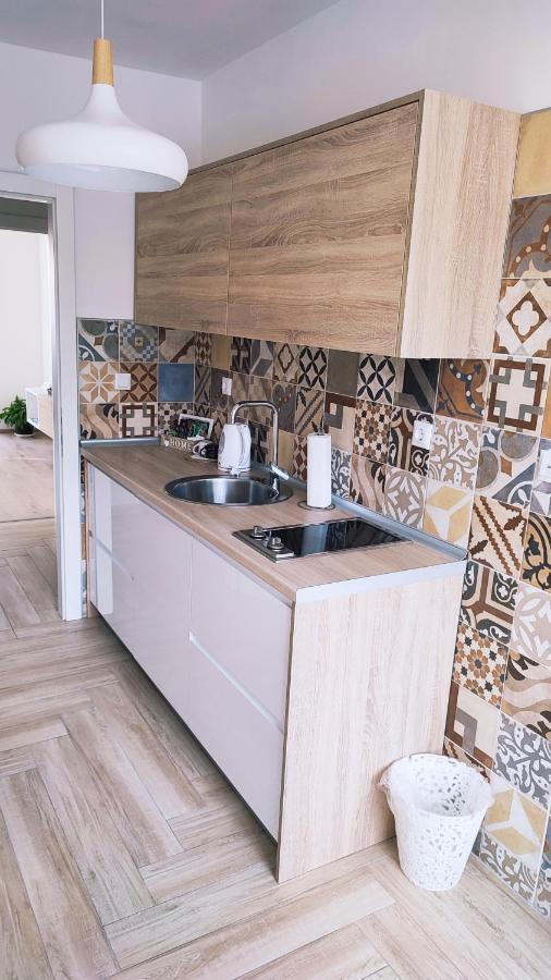 Apartman Lena Daire Tuzla Dış mekan fotoğraf
