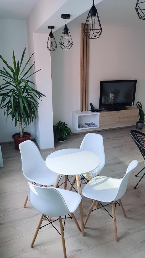 Apartman Lena Daire Tuzla Dış mekan fotoğraf